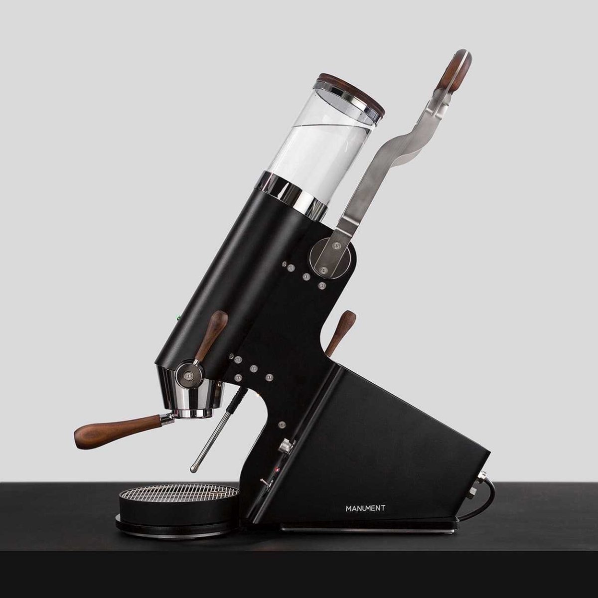 Manument - Leva Machine - Café Liégeois Canada Inc.